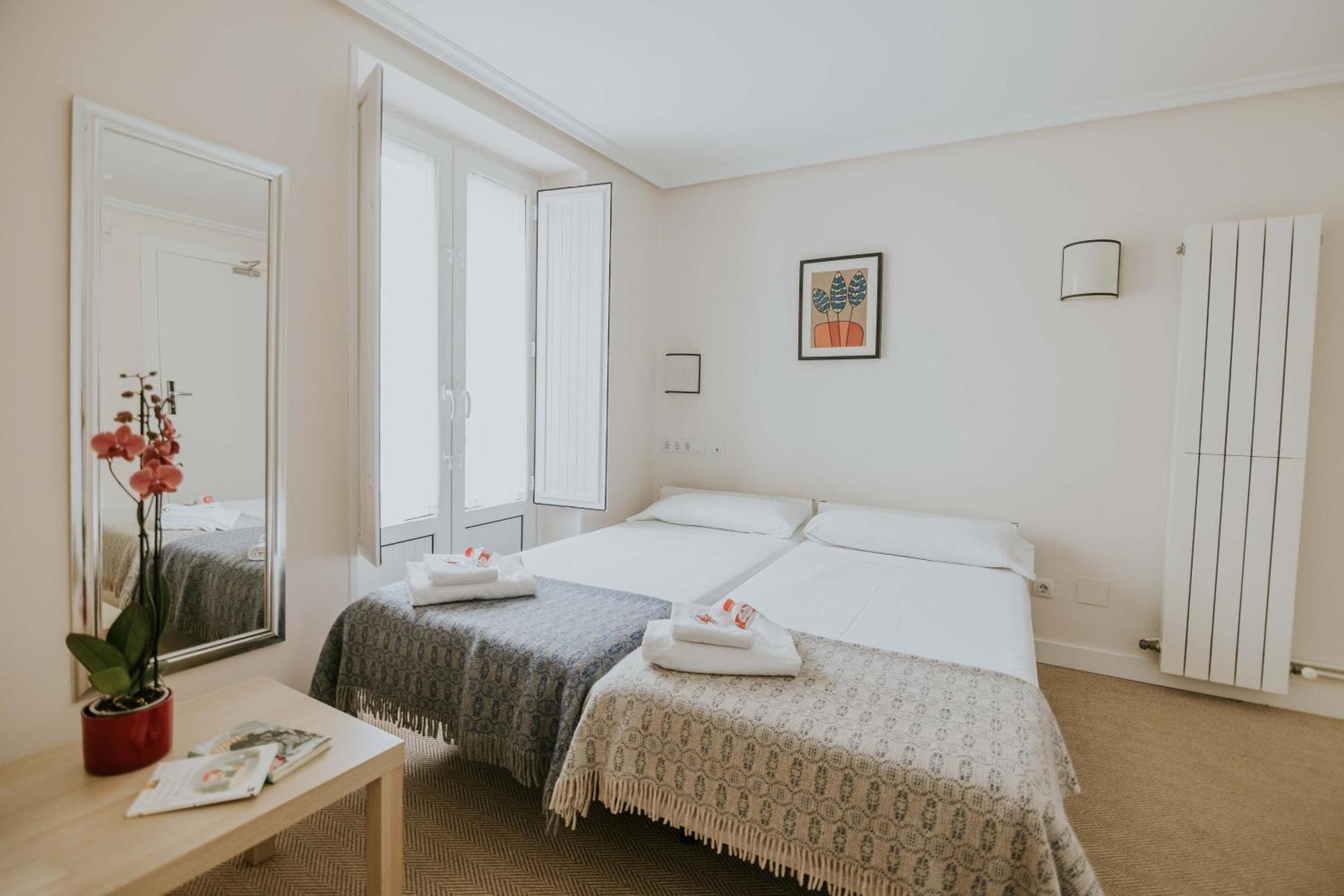 Hotel Arrope Haro Εξωτερικό φωτογραφία